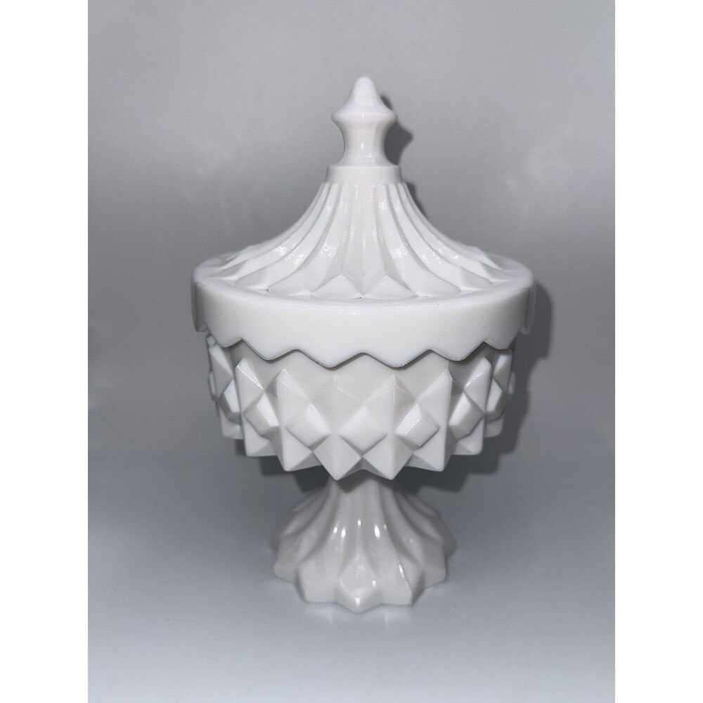 L. E. Smith  "Carousel" Diamond Point Milk Glass Covered Candy Dish/Compote